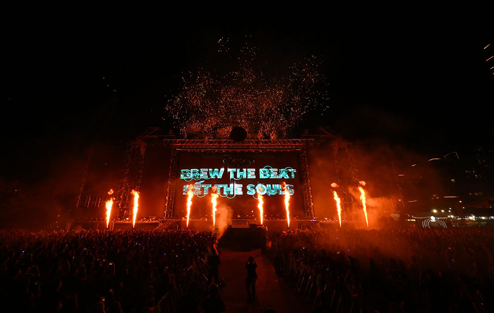 Starbucks Siren Calling